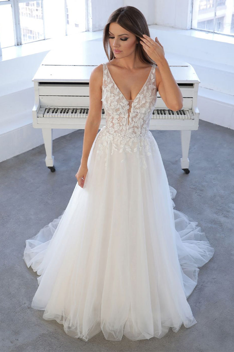 Endless Romance Lace Wedding Dress